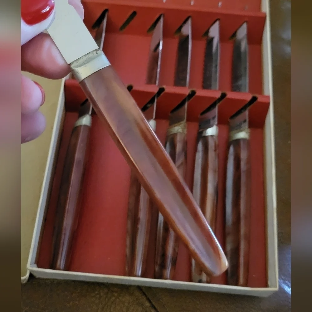 Regent Sheffield Steak Knife Set of 6 Stainless Steel Forever Sharp Original Box